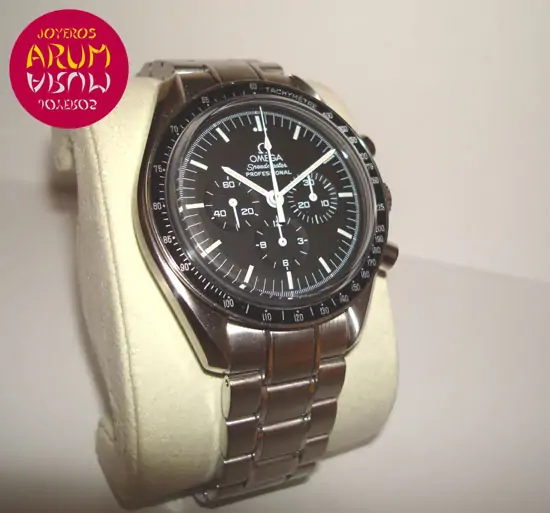 Omega Speedmaster Moonwatch "sold"