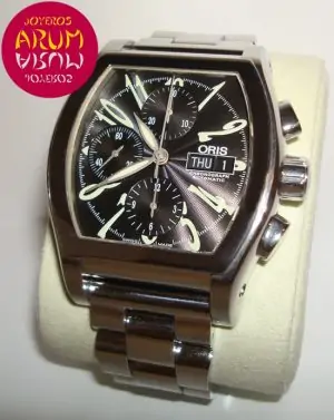 Oris Tonneau Chrono