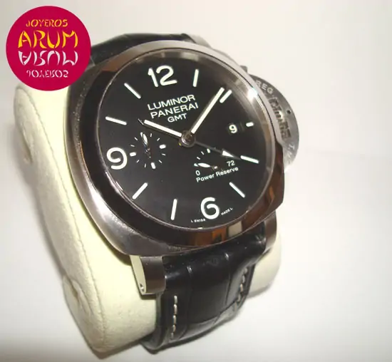 Panerai Luminor GMT ARUM Ref. 2439 "SOLD"
