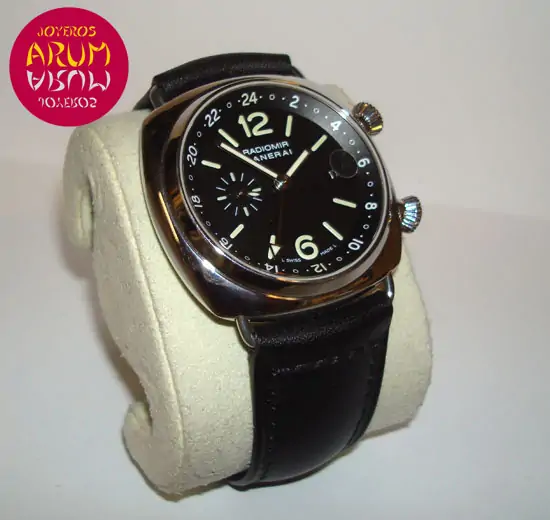 Panerai Radiomir GMT "SOLD" Panerai Radiomir GMT "SOLD"