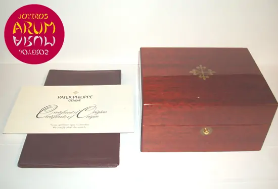 Patek Philippe Annual Calendar ARUM Ref. 2600 "SOLD" Patek Philippe Annual Calendar ARUM Ref. 2600 "SOLD"