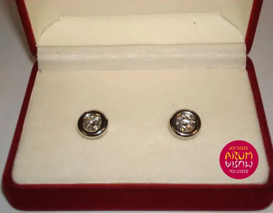 White gold earrings with brilliant 1,03 qts "SOLD"