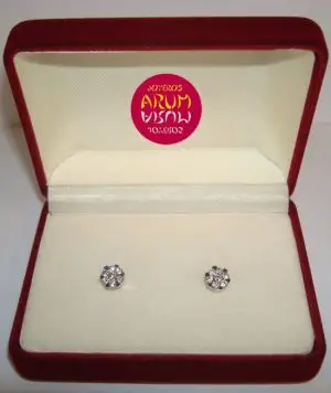 Earrings claw with brilliants 0,52 qts "SOLD"