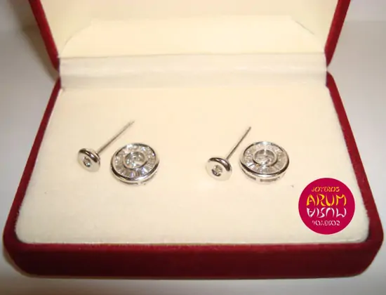 Two earrings in one with brilliants and bagués "SOLD"