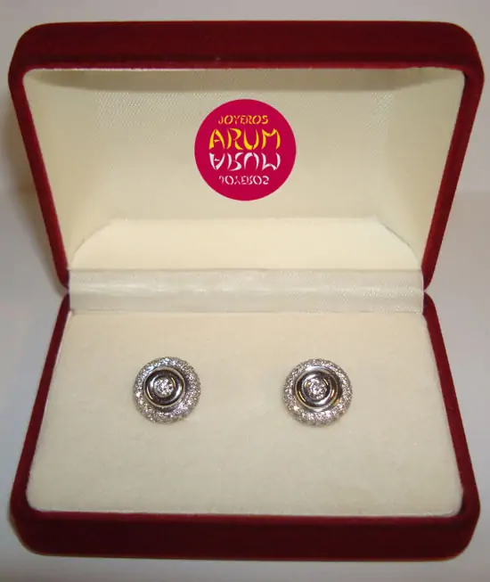 Two earrings in one brilliants pavé "SOLD"