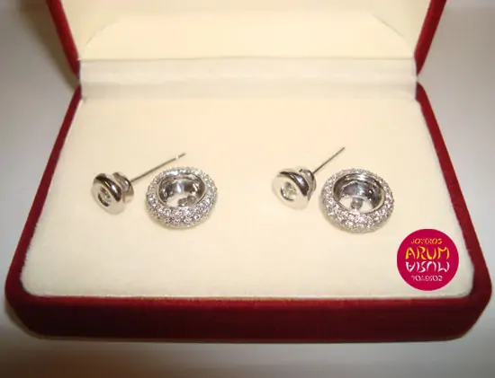 Two earrings in one brilliants pavé "SOLD"