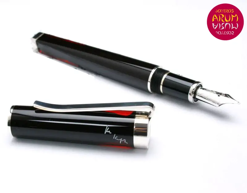 Fountain Pen + Ballpoint Montblanc Franz Kafka ARUM Ref. 2571 "S Fountain Pen + Ballpoint Montblanc Franz Kafka ARUM Ref. 2571 "S