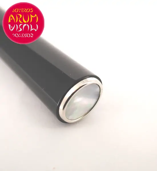 Montblanc Marlene Dietrich Fountain Pen ARUM Ref. 3267 "SOLD"