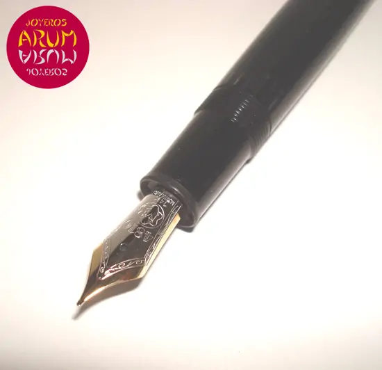 Montblanc 4810 Fountain Pen ARUM Ref. 2570 "SOLD"