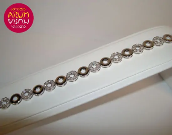 White gold bracelet with brilliants 0,75 ct