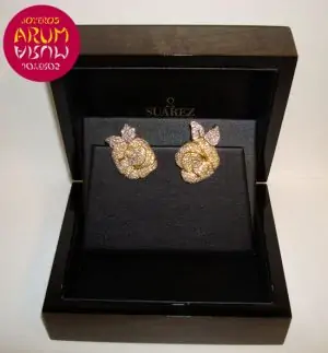 Suarez Earring Yellow Gold Flower with Brilliants