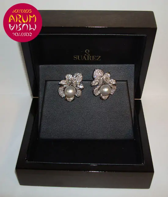Earrings Suarez White Gold Flower Brilliants and Pearl