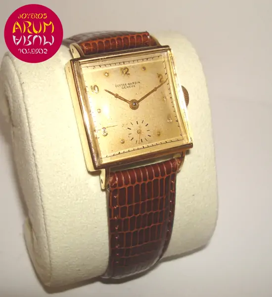 Ulysse Nardin Vintage ARUM Ref. 2040 "SOLD"
