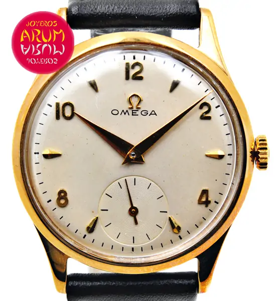 Omega Vintage Yellow Gold ARUM Ref. 3597