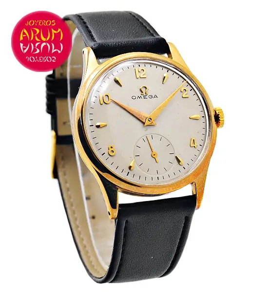 Omega Vintage Yellow Gold ARUM Ref. 3597