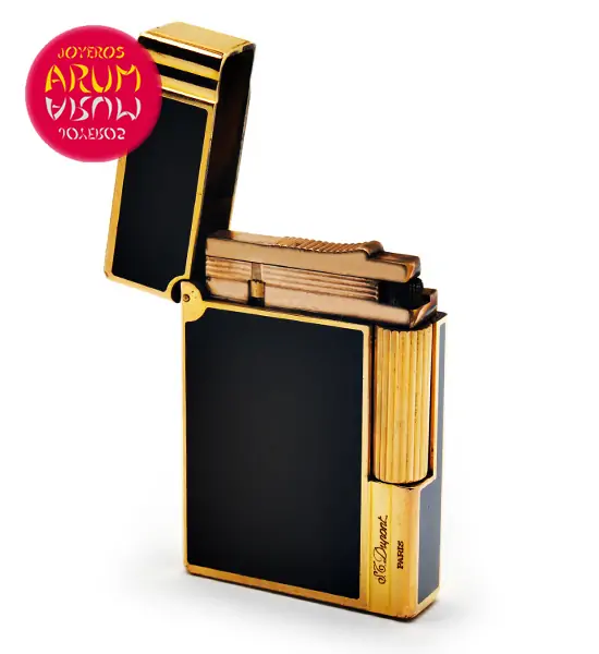 S.T Dupont Lighter Shop Ref. RAJ882 "SOLD"
