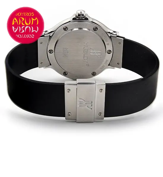 Hublot Classic 28 mm Shop Ref. 3983/703 "SOLD"