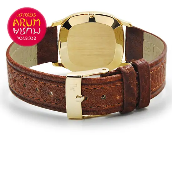 Omega De Ville Vintage 18K Gold Shop Ref. 3938/665 Omega De Ville Vintage 18K Gold Shop Ref. 3938/665