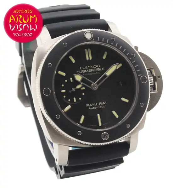 Panerai Luminor Submersible Shop Ref. 4023/746 "SOLD"