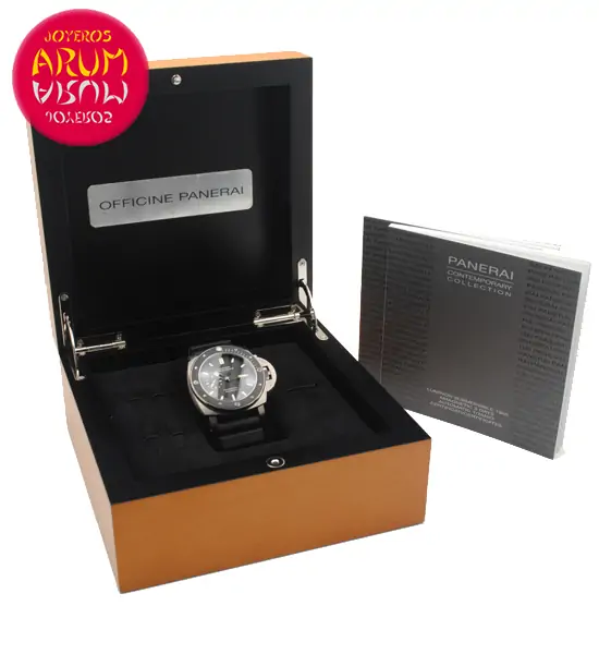 Panerai Luminor Submersible Shop Ref. 4023/746 "SOLD"