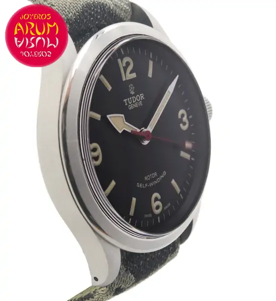Tudor Ranger Shop Ref. 4453/1177 "SOLD"