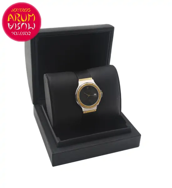 Hublot Classic Steel & Gold 36 mm Shop Ref. 4566/1188 "SOLD" Hublot Classic Steel & Gold 36 mm Shop Ref. 4566/1188 "SOLD"