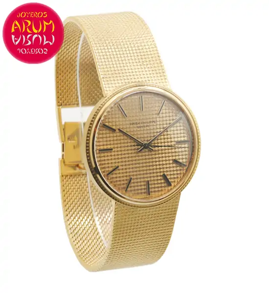 Patek Philippe Calatrava Automatic Back Crown Shop Ref. 4681/130 Patek Philippe Calatrava Automatic Back Crown Shop Ref. 4681/130