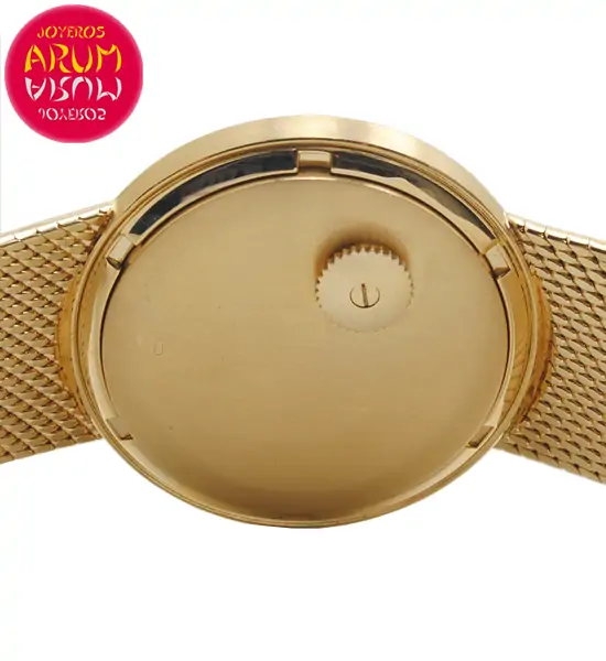 Patek Philippe Calatrava Automatic Back Crown Shop Ref. 4681/130 Patek Philippe Calatrava Automatic Back Crown Shop Ref. 4681/130