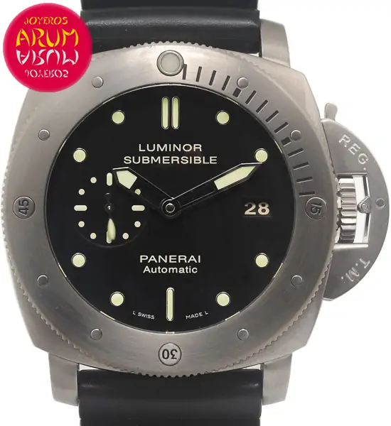 Panerai Luminor Submersible Shop Ref. 4846/1471 "SOLD"