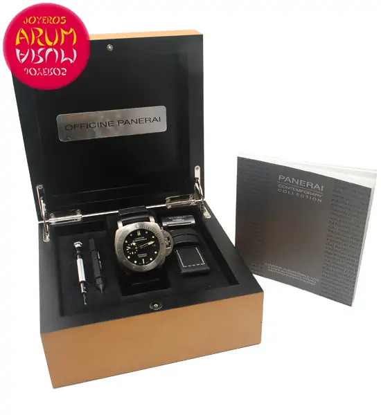 Panerai Luminor Submersible Shop Ref. 4846/1471 "SOLD"