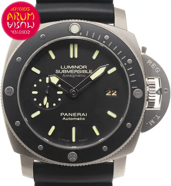 Panerai Luminor Submersible Shop Ref. 4960/1585 "SOLD"