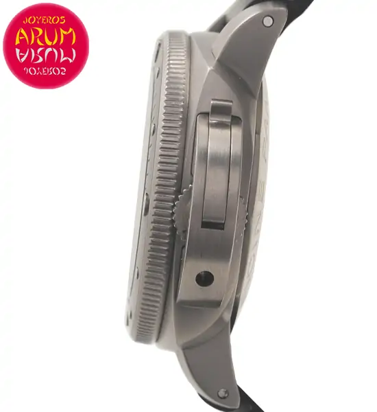 Panerai Luminor Submersible Shop Ref. 4960/1585 "SOLD"