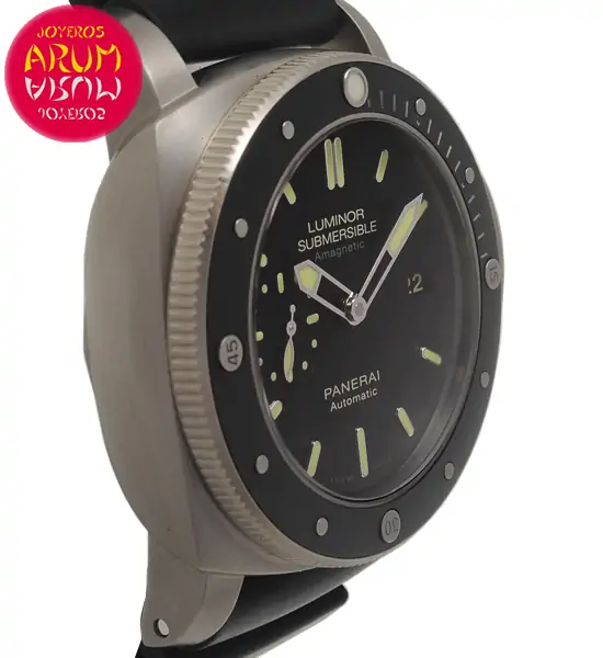 Panerai Luminor Submersible Shop Ref. 4960/1585 "SOLD"