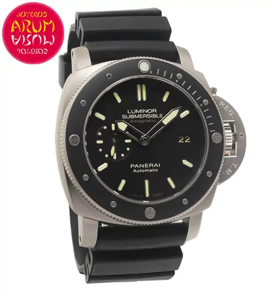 Panerai Luminor Submersible Shop Ref. 4960/1585 "SOLD"