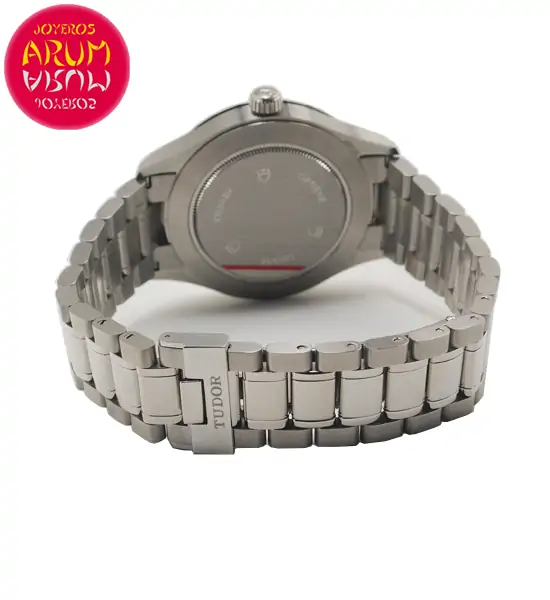 Tudor Style Shop Ref. 5051/1676