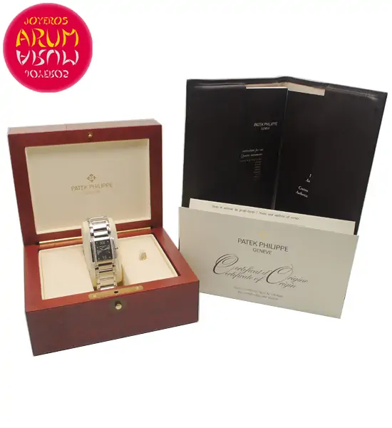 Patek Philippe Twenty-4 Shop Ref. 5053/1678