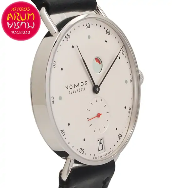 Nomos Glashütte Metro Shop Ref. 5131/1755 "SOLD"