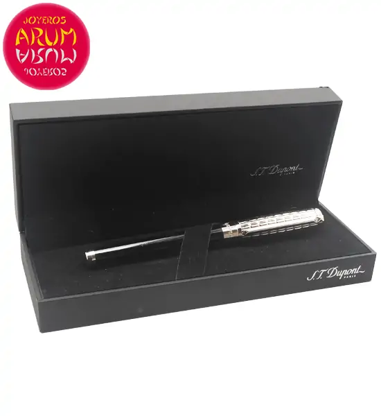 Dupont Line D Fountain Pen RAJ1409 "SOLD"