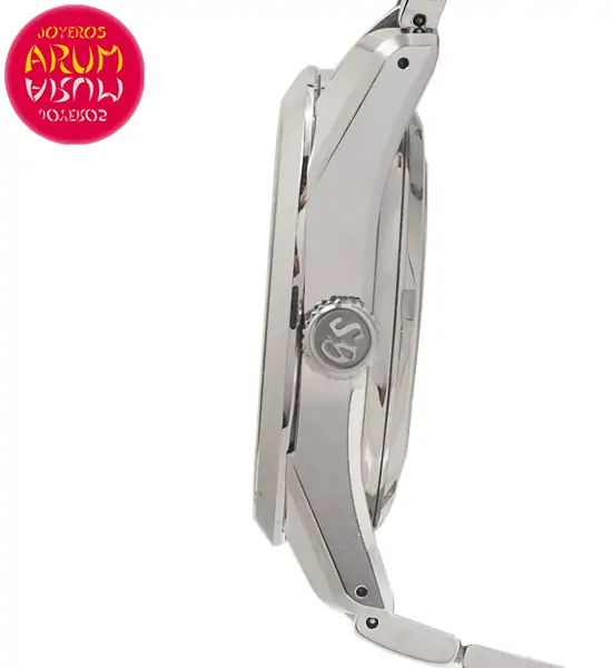 Seiko Spring Drive Shop Ref. 5305/1931 "SOLD" Seiko Spring Drive Shop Ref. 5305/1931 "SOLD"