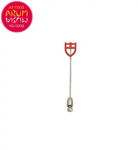 Tudor Pin